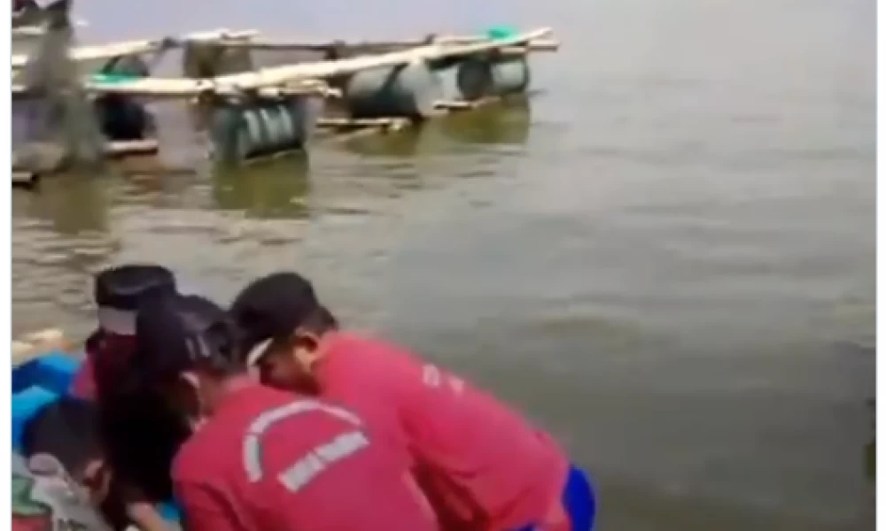 Ινδονησία: Ανατροπή πλεούμενου εξαιτίας μιας σέλφι - 7 νεκροί